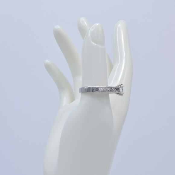 NWOT Cubic Zirconia Round-Cut Channel-Set Sterling Silver Ring Size 8.25 US - Picture 4 of 6